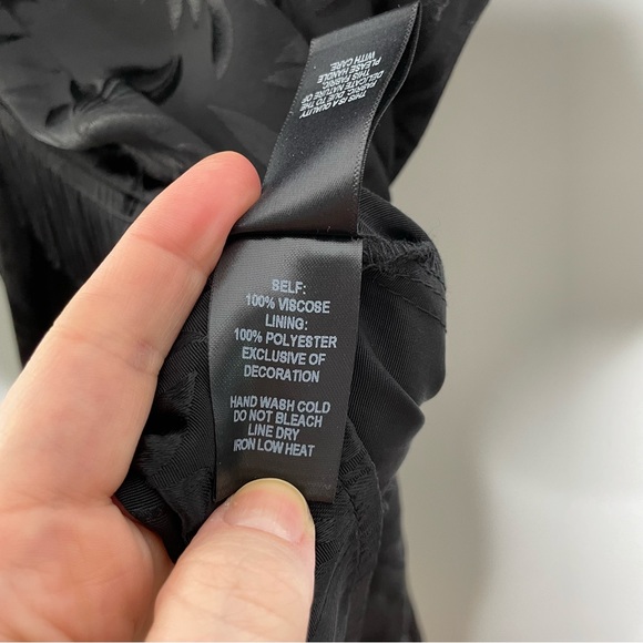 NWT Lulu’s Ignite My Love Strapless Embossed Satin Fringe Gown In Black Size XL - Picture 7 of 9